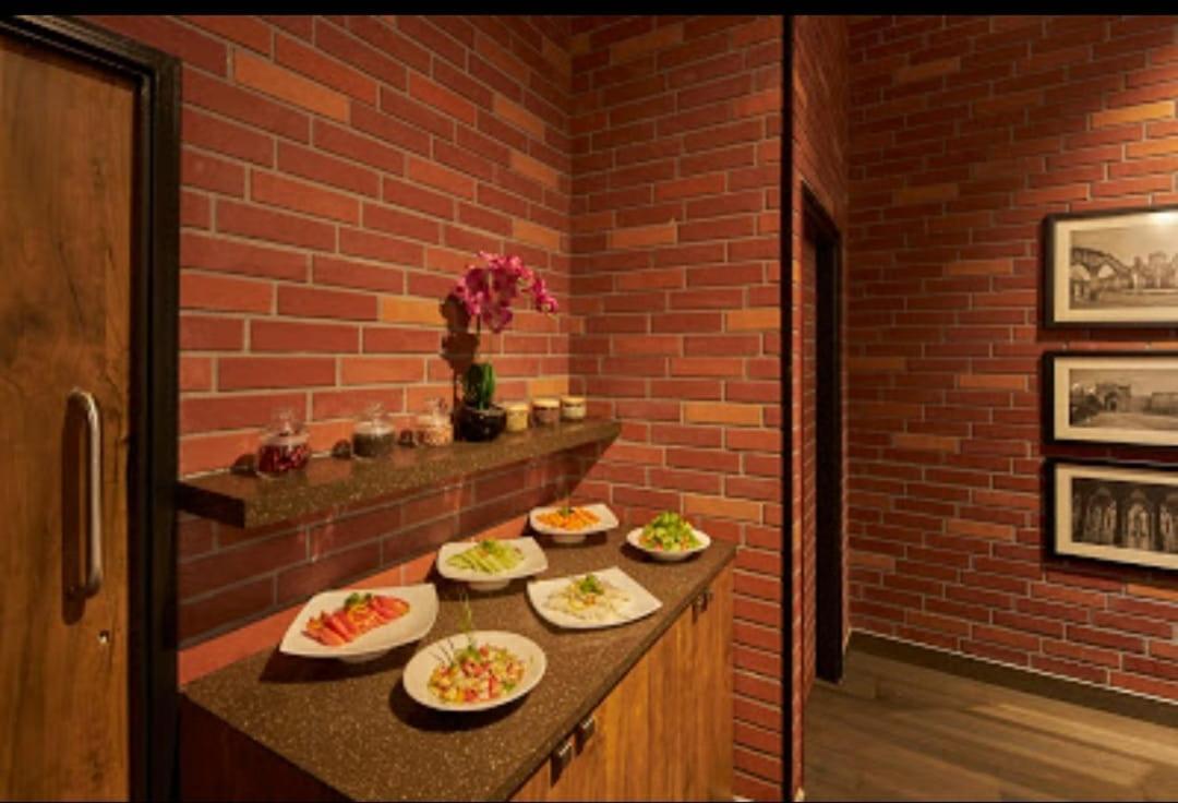 Regenta Inn Grand Koramangala By Royal Orchid Hotels Bangalore Exterior foto