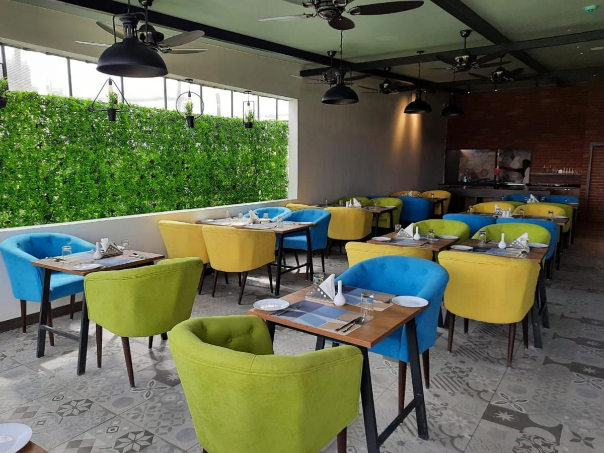 Regenta Inn Grand Koramangala By Royal Orchid Hotels Bangalore Exterior foto